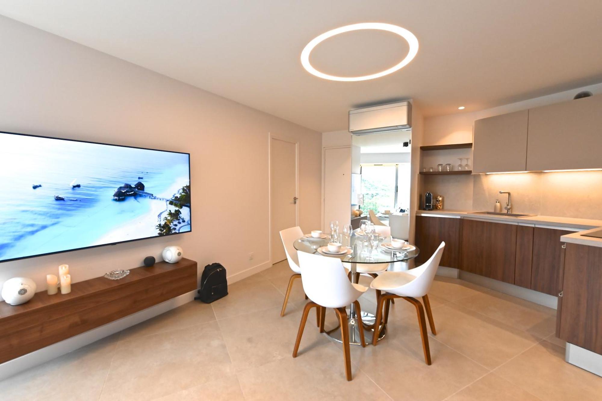 Appartement Luxe Vue Mer Et Collines Avec Piscine Mandelieu Exterior foto